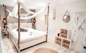 Holiday Home Wonderland With Private Spa/Wellness